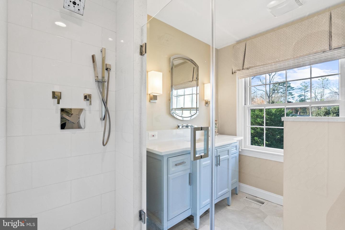 1101 GATEWOOD DR, ALEXANDRIA, Virginia 22307, 3 Bedrooms Bedrooms, ,3 BathroomsBathrooms,Residential,For sale,1101 GATEWOOD DR,VAFX2281292 MLS # VAFX2281292