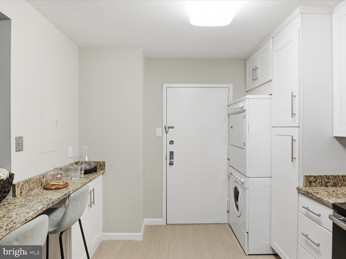 1800 OLD MEADOW RD #1017, MCLEAN, Virginia 22102, 2 Bedrooms Bedrooms, ,2 BathroomsBathrooms,Residential,For sale,1800 OLD MEADOW RD #1017,VAFX2280842 MLS # VAFX2280842