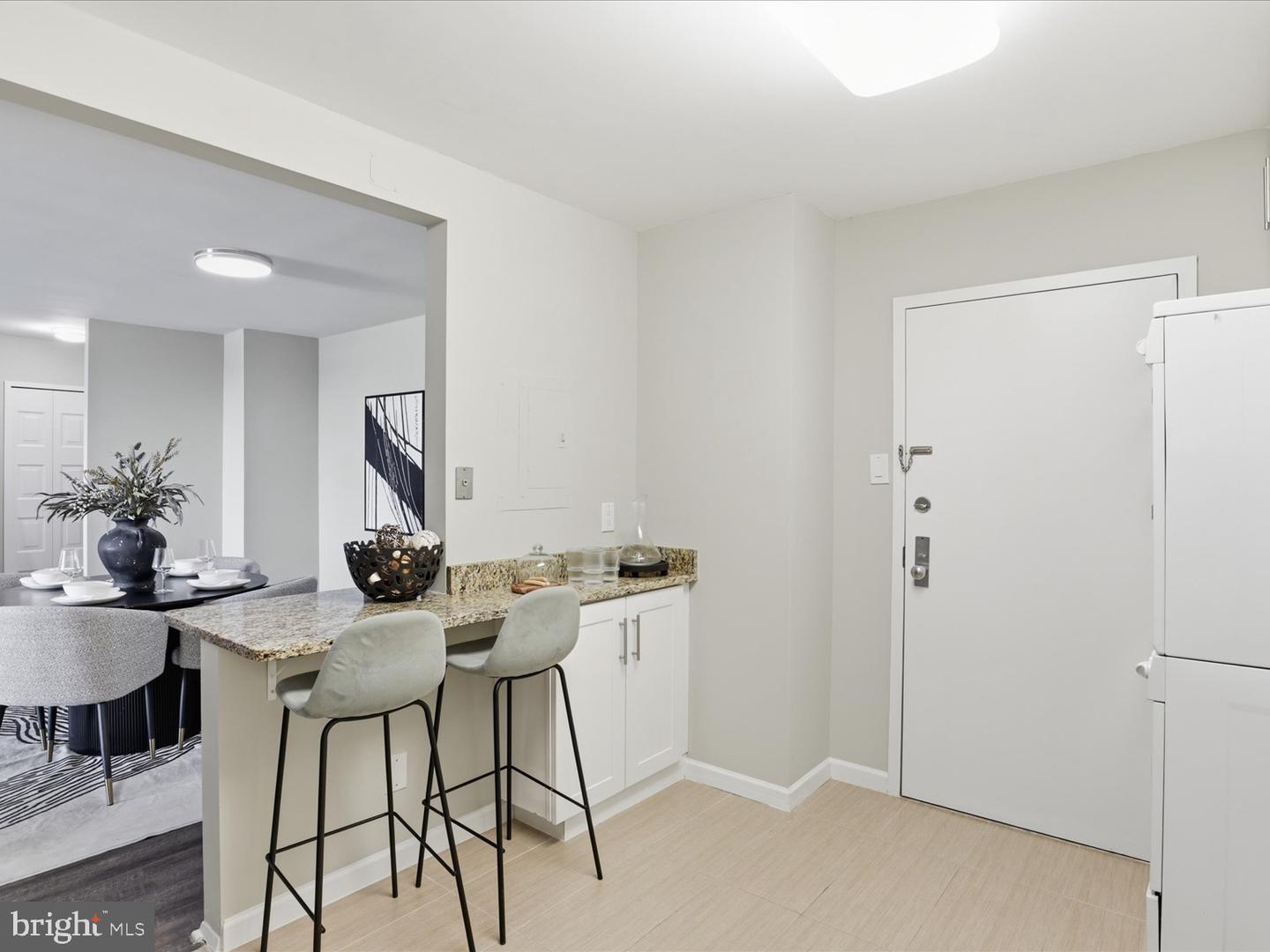 1800 OLD MEADOW RD #1017, MCLEAN, Virginia 22102, 2 Bedrooms Bedrooms, ,2 BathroomsBathrooms,Residential,For sale,1800 OLD MEADOW RD #1017,VAFX2280842 MLS # VAFX2280842