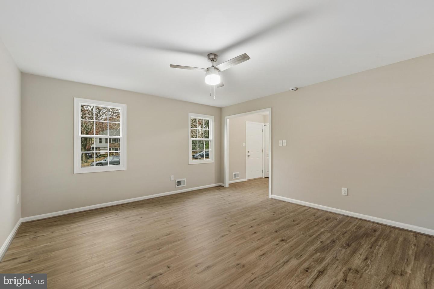 4903 KING DAVID BLVD, ANNANDALE, Virginia 22003, 4 Bedrooms Bedrooms, ,2 BathroomsBathrooms,Residential,For sale,4903 KING DAVID BLVD,VAFX2280888 MLS # VAFX2280888 4903 KING DAVID BLVD, ANNANDALE, Virginia 22003, 4 Bedrooms Bedrooms, ,2 BathroomsBathrooms,Residential,For sale,4903 KING DAVID BLVD,VAFX2280888 MLS # VAFX2280888