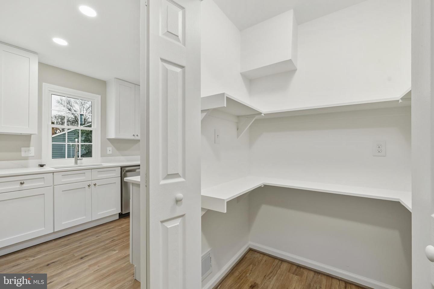 4903 KING DAVID BLVD, ANNANDALE, Virginia 22003, 4 Bedrooms Bedrooms, ,2 BathroomsBathrooms,Residential,For sale,4903 KING DAVID BLVD,VAFX2280888 MLS # VAFX2280888 4903 KING DAVID BLVD, ANNANDALE, Virginia 22003, 4 Bedrooms Bedrooms, ,2 BathroomsBathrooms,Residential,For sale,4903 KING DAVID BLVD,VAFX2280888 MLS # VAFX2280888