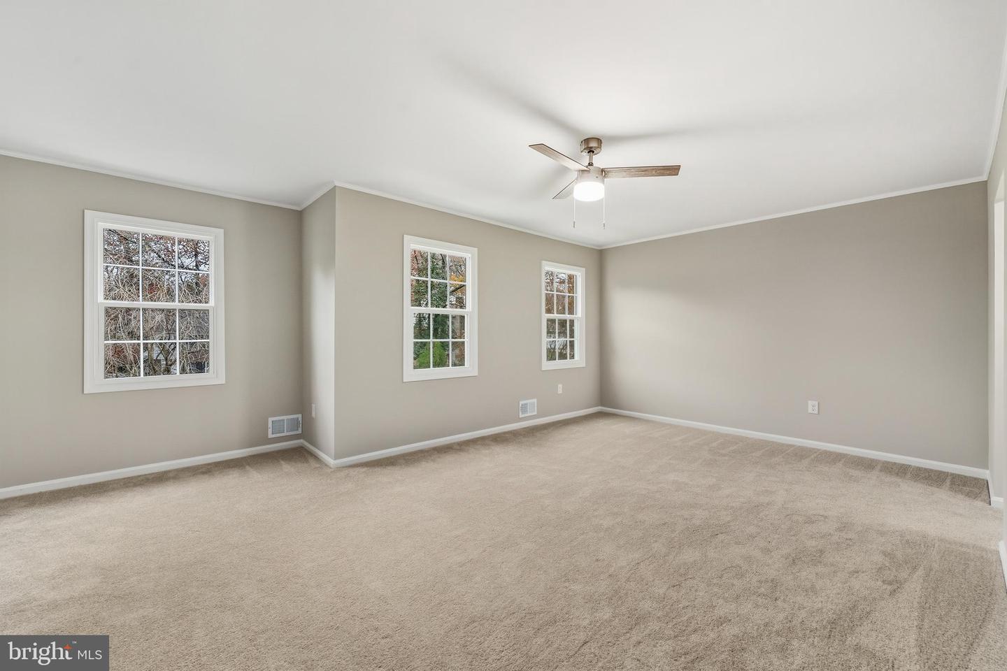 4903 KING DAVID BLVD, ANNANDALE, Virginia 22003, 4 Bedrooms Bedrooms, ,2 BathroomsBathrooms,Residential,For sale,4903 KING DAVID BLVD,VAFX2280888 MLS # VAFX2280888 4903 KING DAVID BLVD, ANNANDALE, Virginia 22003, 4 Bedrooms Bedrooms, ,2 BathroomsBathrooms,Residential,For sale,4903 KING DAVID BLVD,VAFX2280888 MLS # VAFX2280888