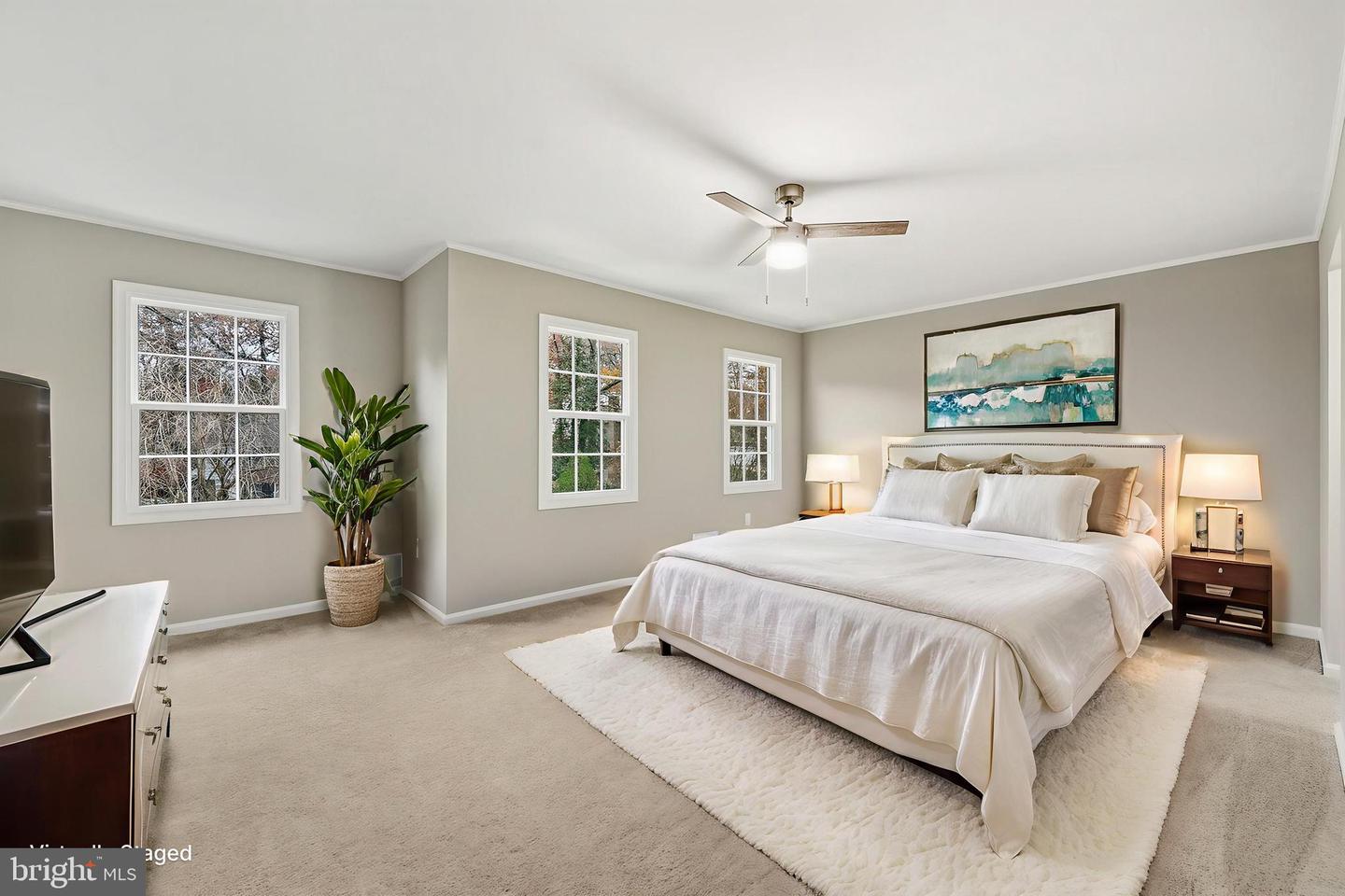 4903 KING DAVID BLVD, ANNANDALE, Virginia 22003, 4 Bedrooms Bedrooms, ,2 BathroomsBathrooms,Residential,For sale,4903 KING DAVID BLVD,VAFX2280888 MLS # VAFX2280888 4903 KING DAVID BLVD, ANNANDALE, Virginia 22003, 4 Bedrooms Bedrooms, ,2 BathroomsBathrooms,Residential,For sale,4903 KING DAVID BLVD,VAFX2280888 MLS # VAFX2280888