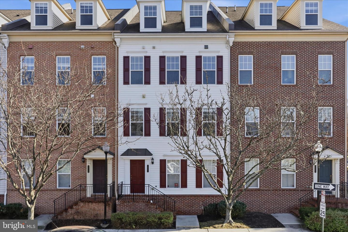 3941 OLD DOMINION BLVD, ALEXANDRIA, Virginia 22305, 3 Bedrooms Bedrooms, 6 Rooms Rooms,2 BathroomsBathrooms,Residential,For sale,3941 OLD DOMINION BLVD,VAAX2052130 MLS # VAAX2052130