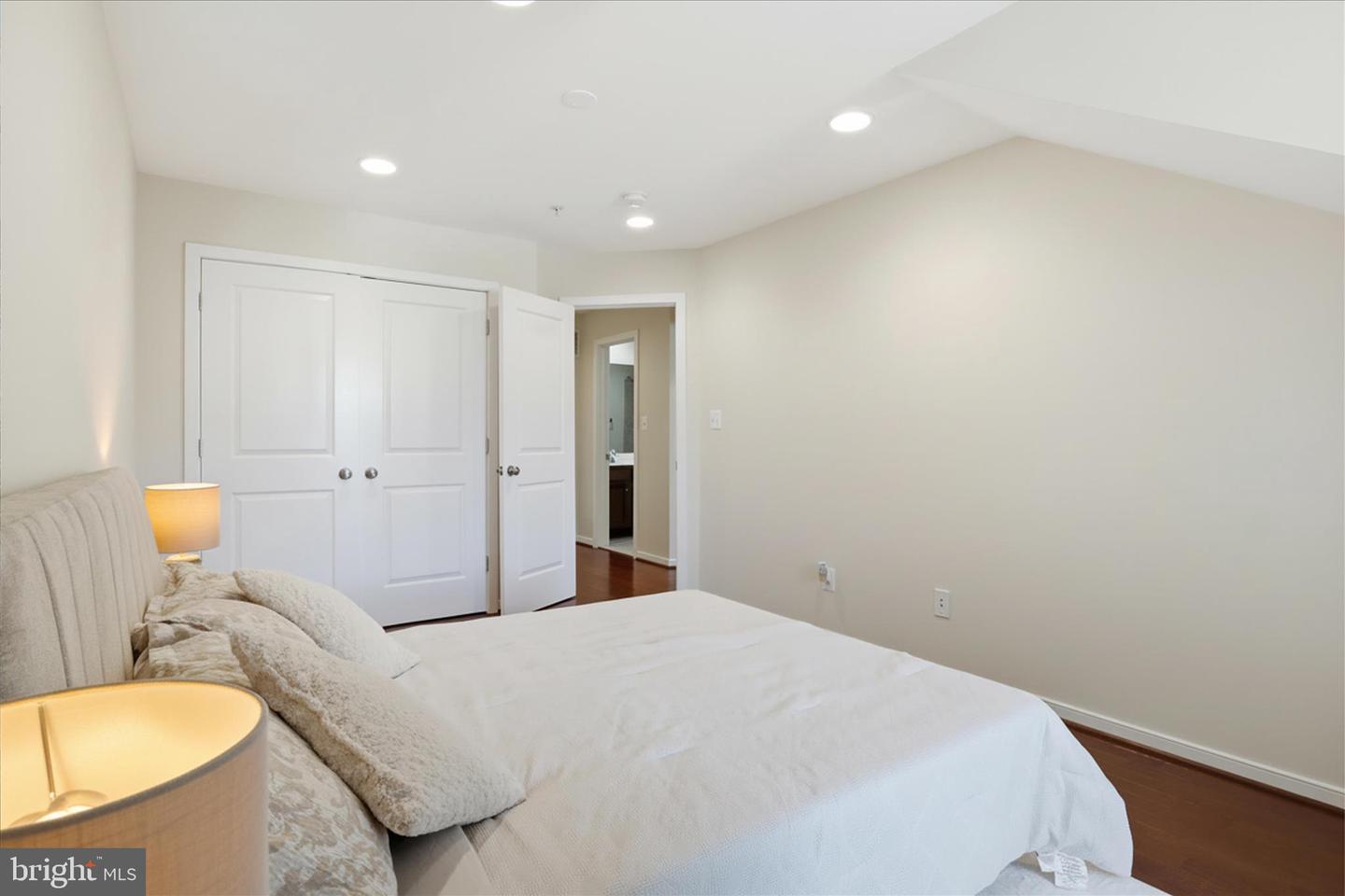 3941 OLD DOMINION BLVD, ALEXANDRIA, Virginia 22305, 3 Bedrooms Bedrooms, 6 Rooms Rooms,2 BathroomsBathrooms,Residential,For sale,3941 OLD DOMINION BLVD,VAAX2052130 MLS # VAAX2052130