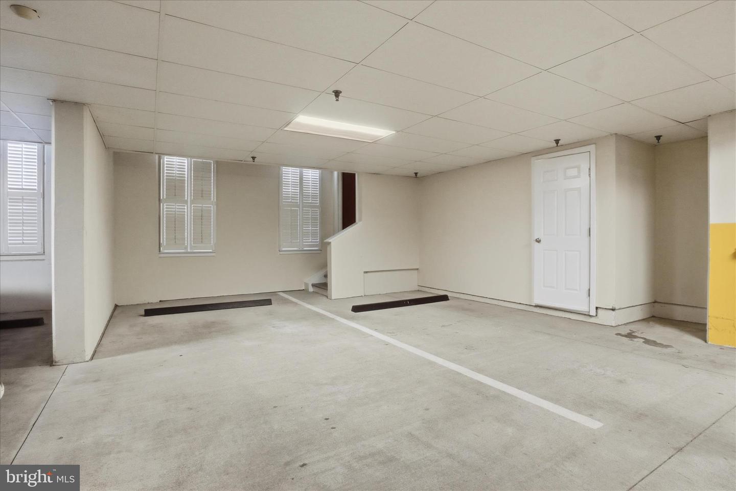 3941 OLD DOMINION BLVD, ALEXANDRIA, Virginia 22305, 3 Bedrooms Bedrooms, 6 Rooms Rooms,2 BathroomsBathrooms,Residential,For sale,3941 OLD DOMINION BLVD,VAAX2052130 MLS # VAAX2052130