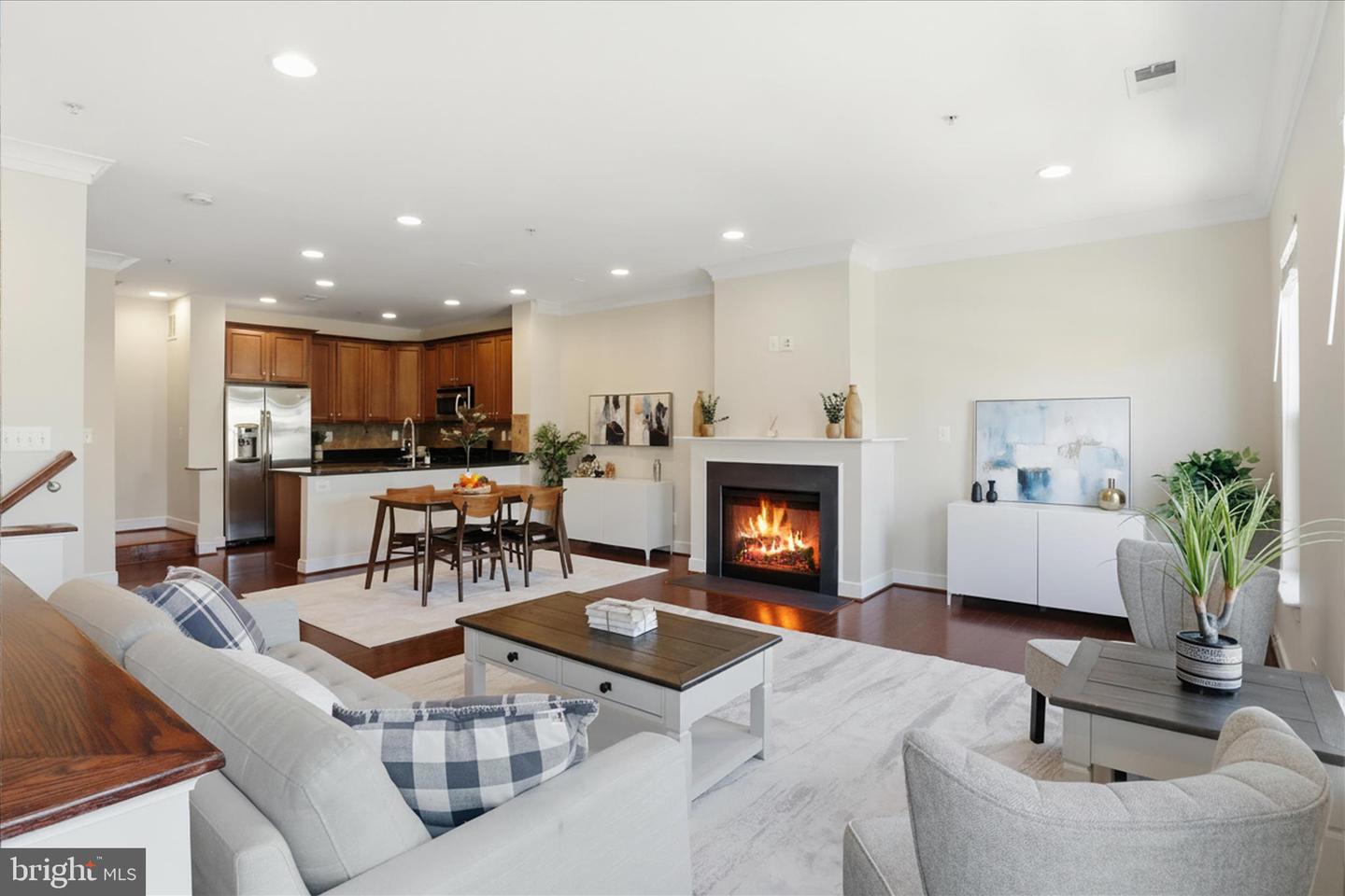 3941 OLD DOMINION BLVD, ALEXANDRIA, Virginia 22305, 3 Bedrooms Bedrooms, 6 Rooms Rooms,2 BathroomsBathrooms,Residential,For sale,3941 OLD DOMINION BLVD,VAAX2052130 MLS # VAAX2052130