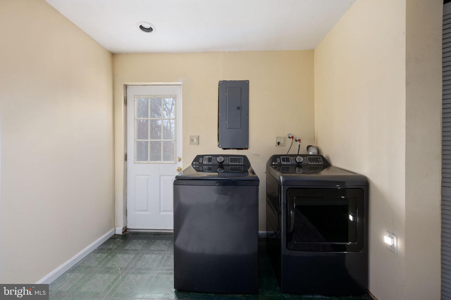 6765 SETTLERS RIDGE RD, WARRENTON, Virginia 20187, 3 Bedrooms Bedrooms, ,2 BathroomsBathrooms,Residential,For sale,6765 SETTLERS RIDGE RD,VAFQ2019802 MLS # VAFQ2019802