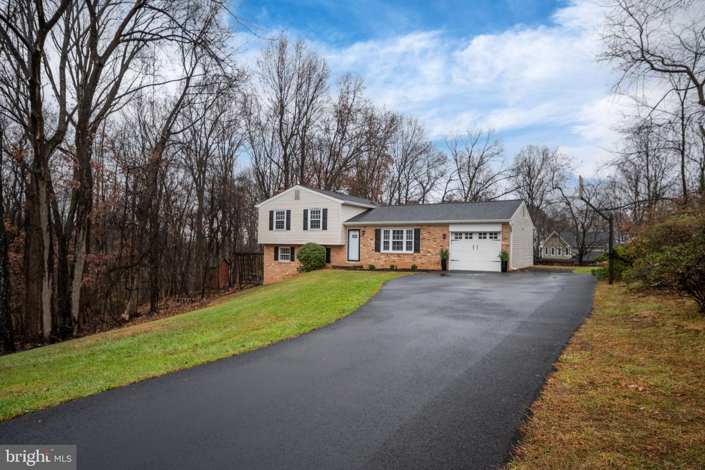 6765 SETTLERS RIDGE RD, WARRENTON, Virginia 20187, 3 Bedrooms Bedrooms, ,2 BathroomsBathrooms,Residential,For sale,6765 SETTLERS RIDGE RD,VAFQ2019802 MLS # VAFQ2019802