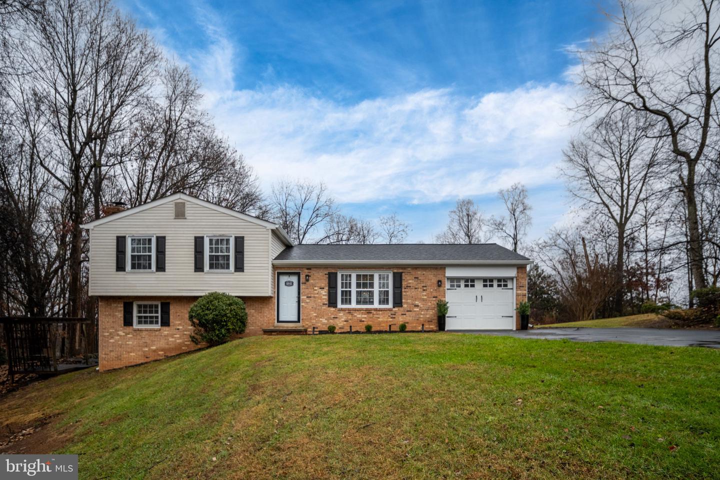 6765 SETTLERS RIDGE RD, WARRENTON, Virginia 20187, 3 Bedrooms Bedrooms, ,2 BathroomsBathrooms,Residential,For sale,6765 SETTLERS RIDGE RD,VAFQ2019802 MLS # VAFQ2019802