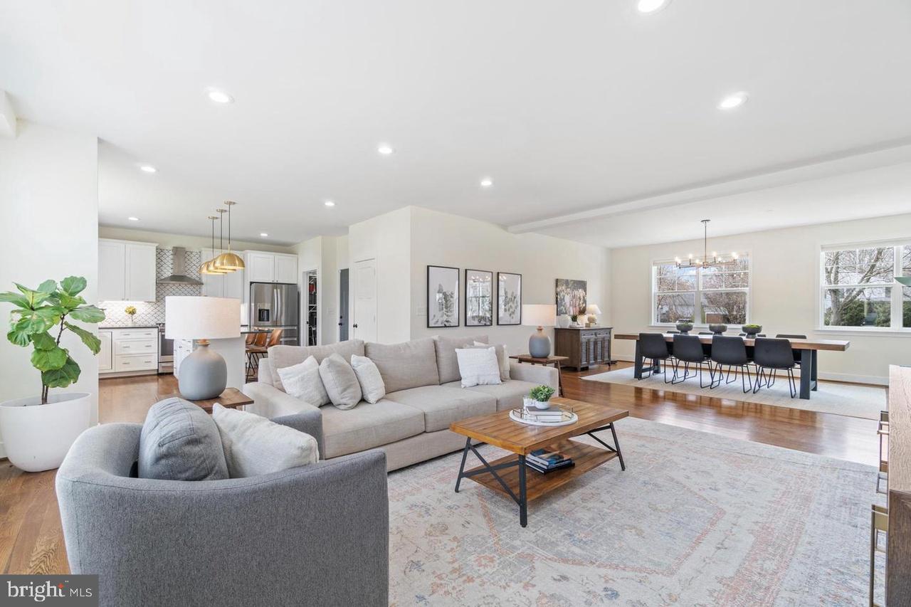 4222 LAMARRE DR, FAIRFAX, Virginia 22030, 4 Bedrooms Bedrooms, ,4 BathroomsBathrooms,Residential,For sale,4222 LAMARRE DR,VAFX2281240 MLS # VAFX2281240