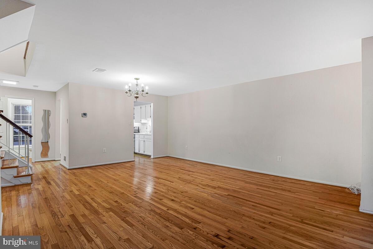 7865 PARTHIAN CT, SPRINGFIELD, Virginia 22153, 3 Bedrooms Bedrooms, ,2 BathroomsBathrooms,Residential,For sale,7865 PARTHIAN CT,VAFX2281252 MLS # VAFX2281252