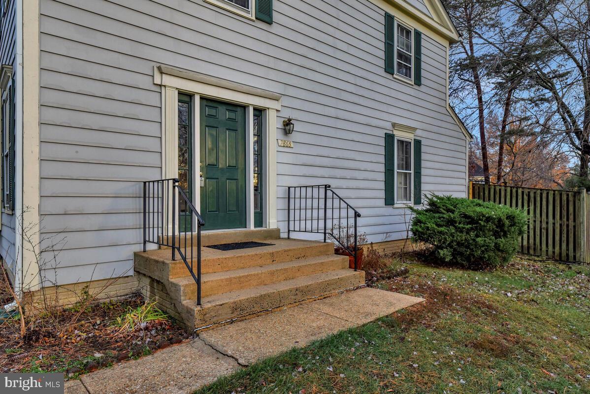 7865 PARTHIAN CT, SPRINGFIELD, Virginia 22153, 3 Bedrooms Bedrooms, ,2 BathroomsBathrooms,Residential,For sale,7865 PARTHIAN CT,VAFX2281252 MLS # VAFX2281252