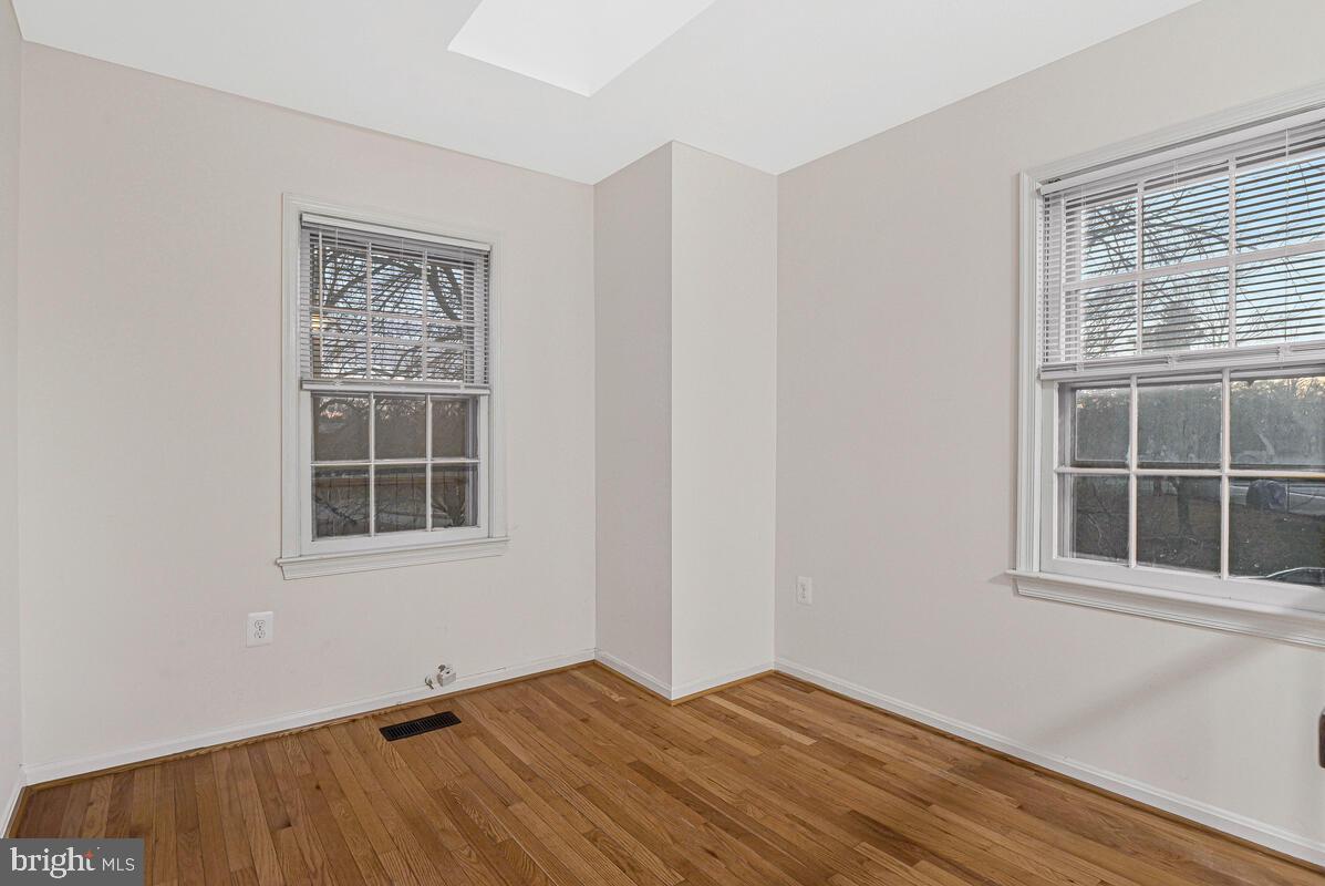 7865 PARTHIAN CT, SPRINGFIELD, Virginia 22153, 3 Bedrooms Bedrooms, ,2 BathroomsBathrooms,Residential,For sale,7865 PARTHIAN CT,VAFX2281252 MLS # VAFX2281252