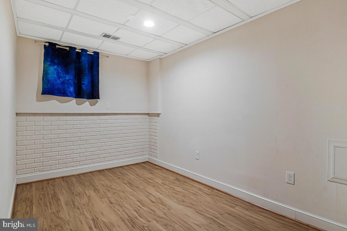 7865 PARTHIAN CT, SPRINGFIELD, Virginia 22153, 3 Bedrooms Bedrooms, ,2 BathroomsBathrooms,Residential,For sale,7865 PARTHIAN CT,VAFX2281252 MLS # VAFX2281252