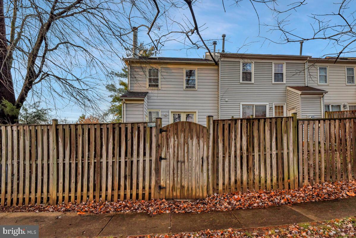 7865 PARTHIAN CT, SPRINGFIELD, Virginia 22153, 3 Bedrooms Bedrooms, ,2 BathroomsBathrooms,Residential,For sale,7865 PARTHIAN CT,VAFX2281252 MLS # VAFX2281252