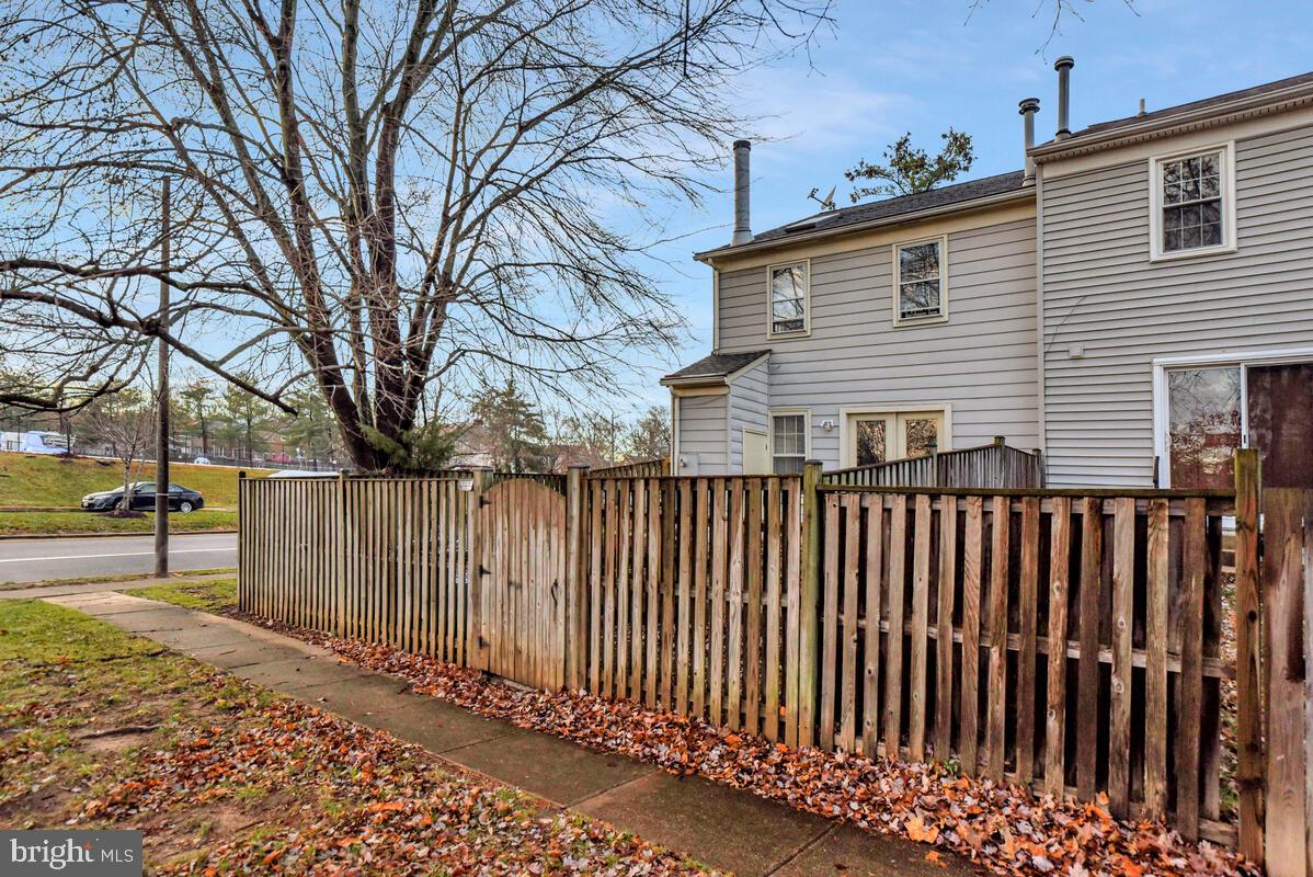 7865 PARTHIAN CT, SPRINGFIELD, Virginia 22153, 3 Bedrooms Bedrooms, ,2 BathroomsBathrooms,Residential,For sale,7865 PARTHIAN CT,VAFX2281252 MLS # VAFX2281252