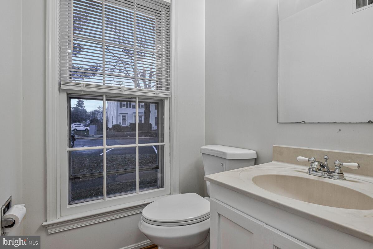 7865 PARTHIAN CT, SPRINGFIELD, Virginia 22153, 3 Bedrooms Bedrooms, ,2 BathroomsBathrooms,Residential,For sale,7865 PARTHIAN CT,VAFX2281252 MLS # VAFX2281252