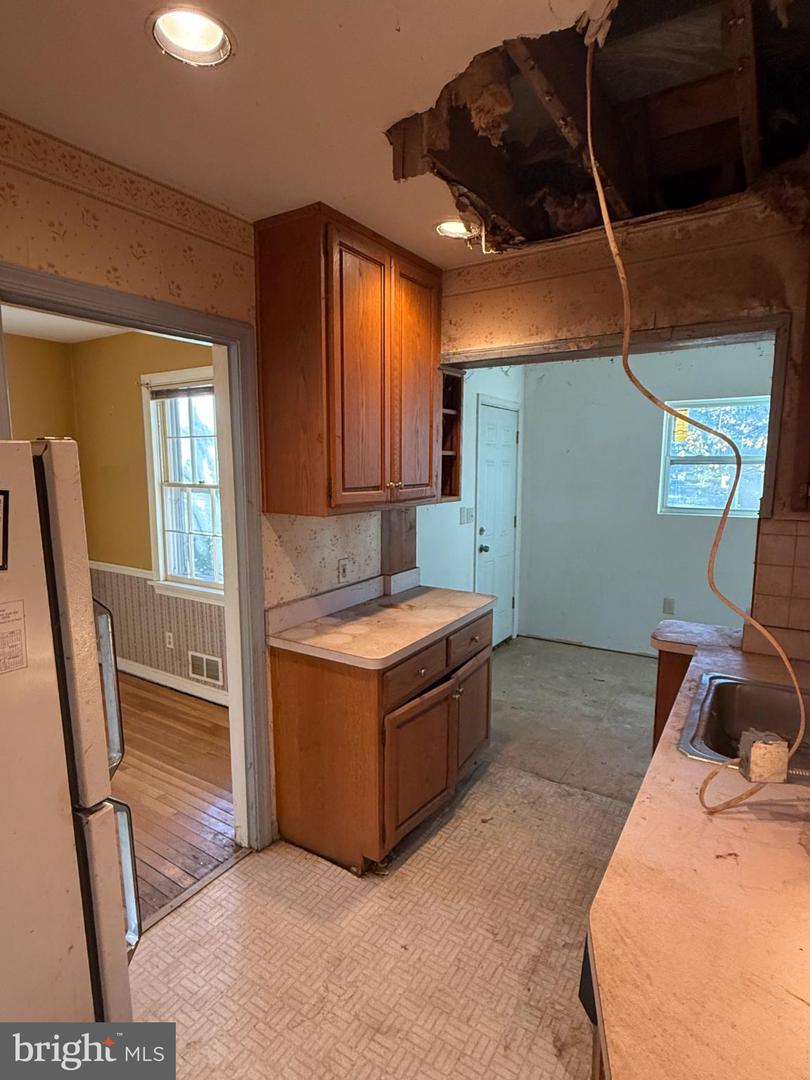 3010 ROGERS DR, FALLS CHURCH, Virginia 22042, 3 Bedrooms Bedrooms, 4 Rooms Rooms,1 BathroomBathrooms,Residential,For sale,3010 ROGERS DR,VAFX2281268 MLS # VAFX2281268 3010 ROGERS DR, FALLS CHURCH, Virginia 22042, 3 Bedrooms Bedrooms, 4 Rooms Rooms,1 BathroomBathrooms,Residential,For sale,3010 ROGERS DR,VAFX2281268 MLS # VAFX2281268