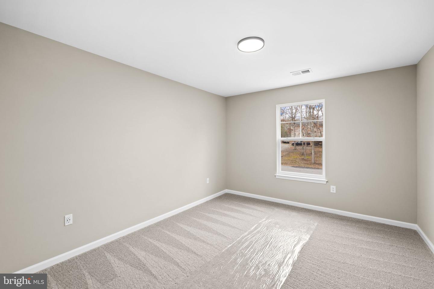 10912 THIEL CT, SPOTSYLVANIA, Virginia 22551, 4 Bedrooms Bedrooms, ,2 BathroomsBathrooms,Residential,For sale,10912 THIEL CT,VASP2037938 MLS # VASP2037938