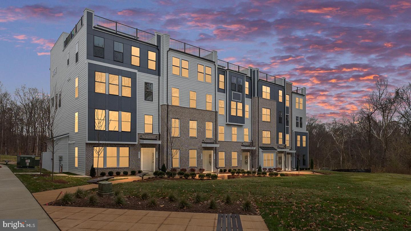 20829 CLOONGEE TER, DULLES, Virginia 20166, 3 Bedrooms Bedrooms, ,2 BathroomsBathrooms,Residential,For sale,20829 CLOONGEE TER,VALO2111888 MLS # VALO2111888