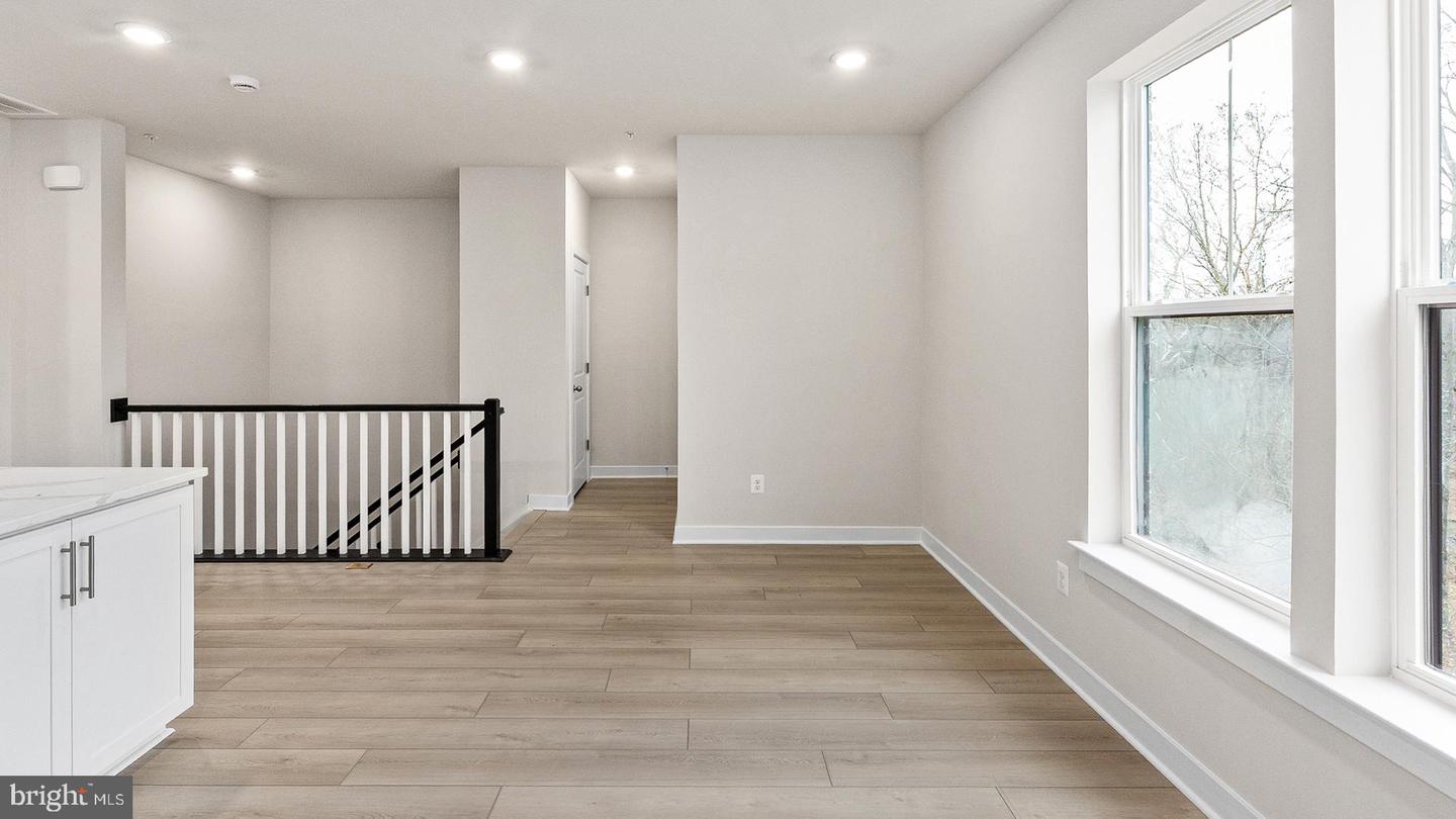 20829 CLOONGEE TER, DULLES, Virginia 20166, 3 Bedrooms Bedrooms, ,2 BathroomsBathrooms,Residential,For sale,20829 CLOONGEE TER,VALO2111888 MLS # VALO2111888