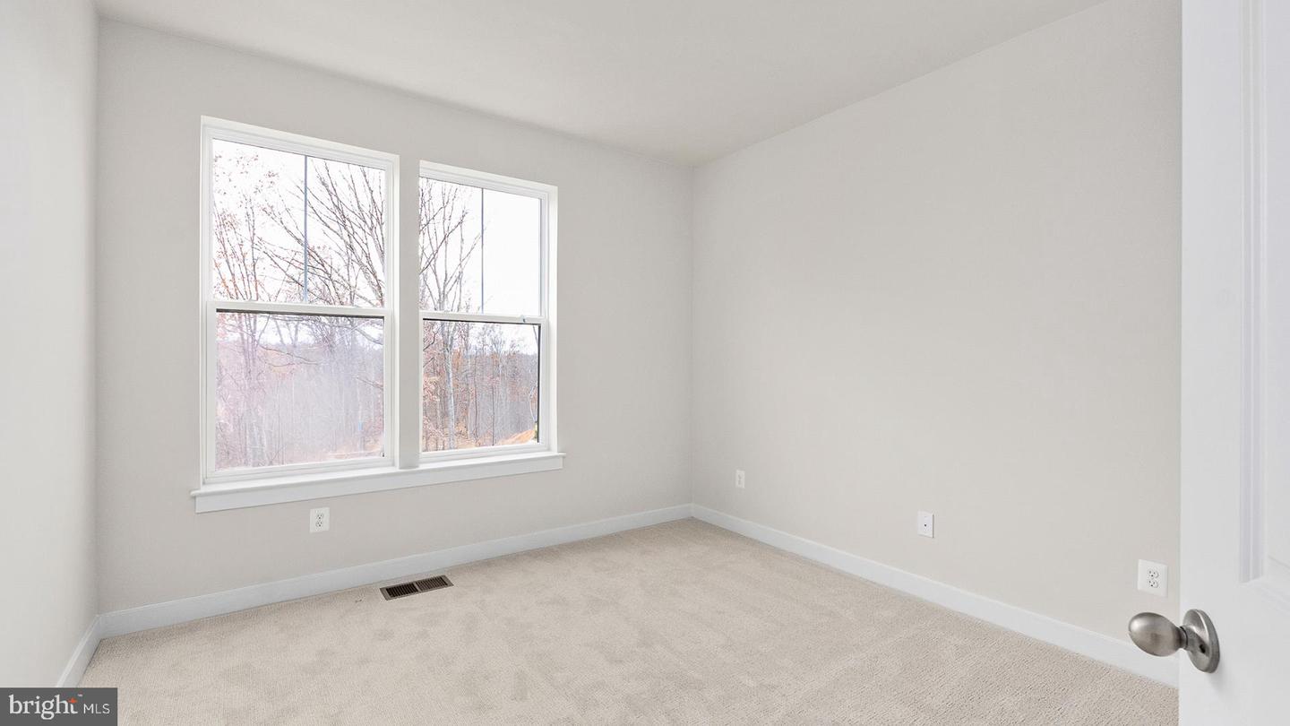 20829 CLOONGEE TER, DULLES, Virginia 20166, 3 Bedrooms Bedrooms, ,2 BathroomsBathrooms,Residential,For sale,20829 CLOONGEE TER,VALO2111888 MLS # VALO2111888