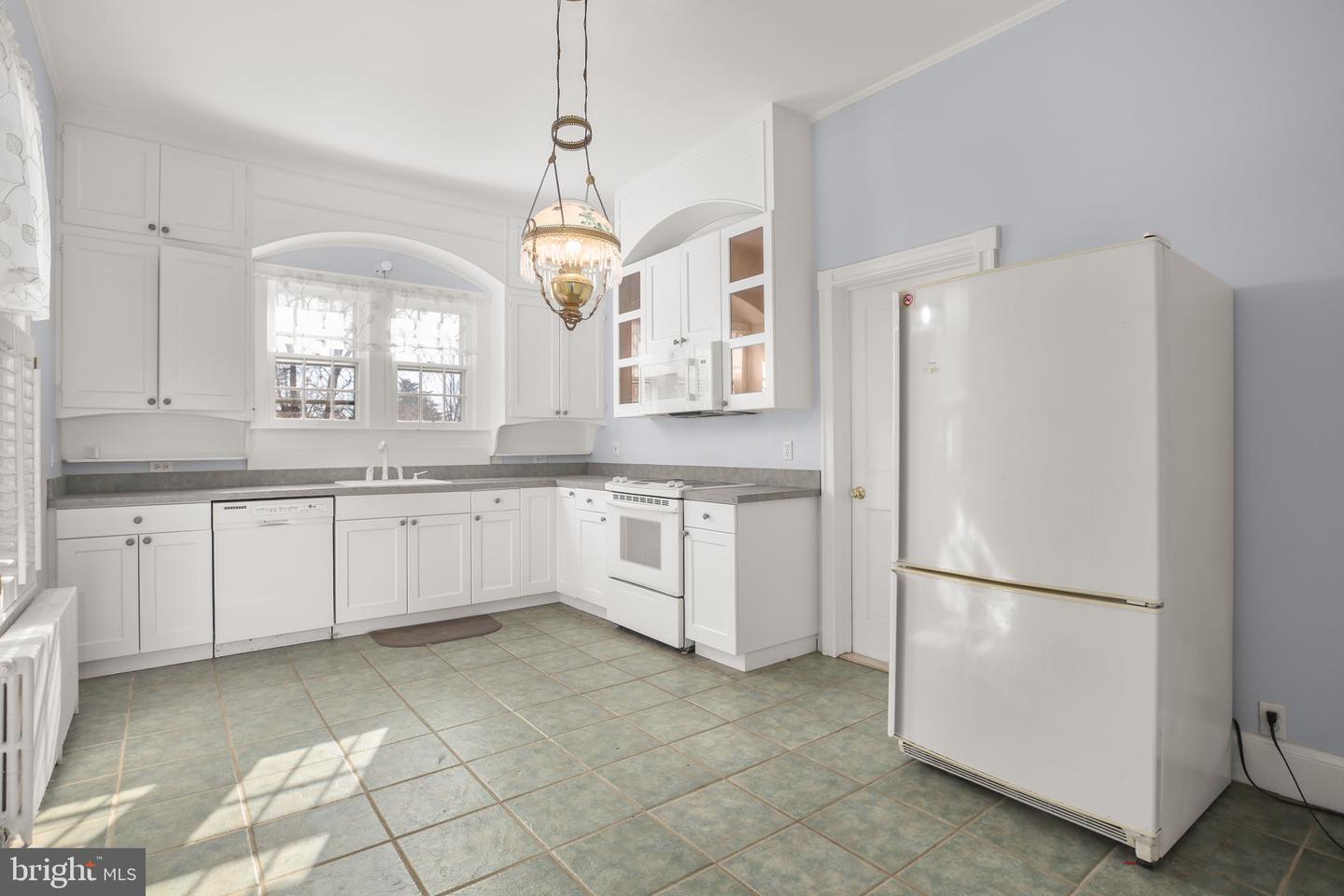 724 WILLIAM ST, FREDERICKSBURG, Virginia 22401, 4 Bedrooms Bedrooms, ,2 BathroomsBathrooms,Residential,For sale,724 WILLIAM ST,VAFB2009360 MLS # VAFB2009360