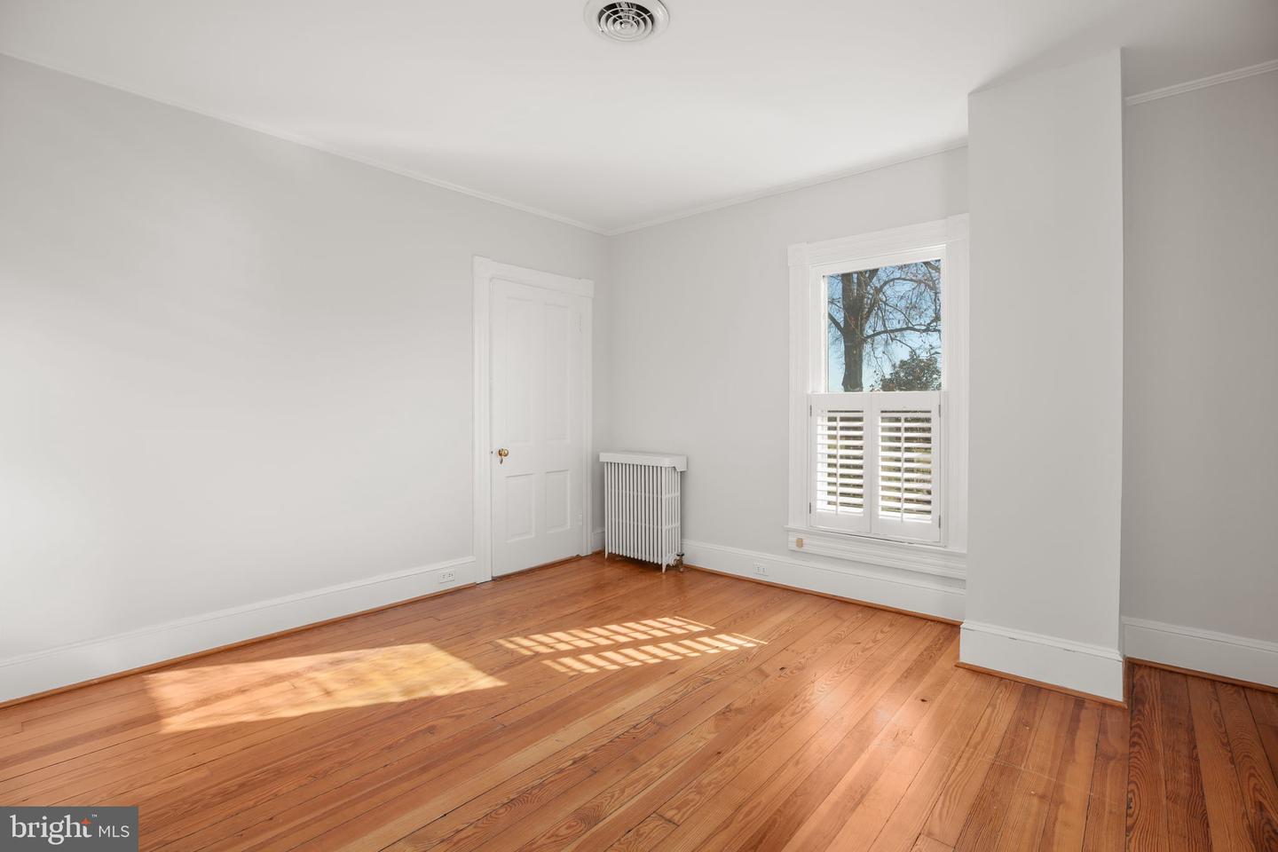 724 WILLIAM ST, FREDERICKSBURG, Virginia 22401, 4 Bedrooms Bedrooms, ,2 BathroomsBathrooms,Residential,For sale,724 WILLIAM ST,VAFB2009360 MLS # VAFB2009360