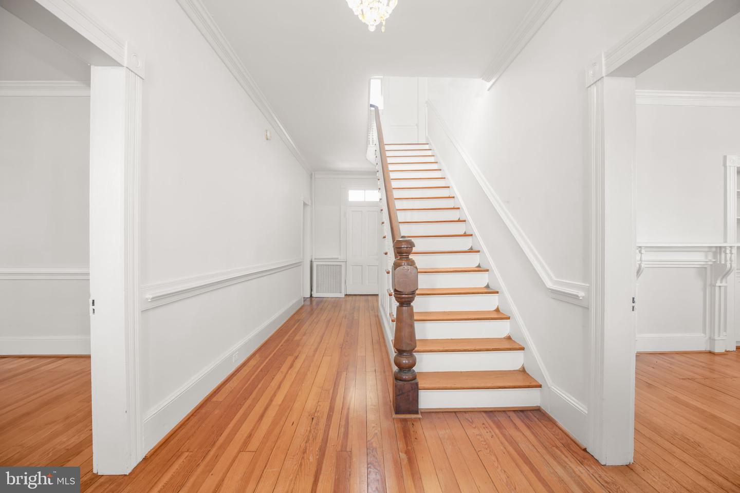 724 WILLIAM ST, FREDERICKSBURG, Virginia 22401, 4 Bedrooms Bedrooms, ,2 BathroomsBathrooms,Residential,For sale,724 WILLIAM ST,VAFB2009360 MLS # VAFB2009360