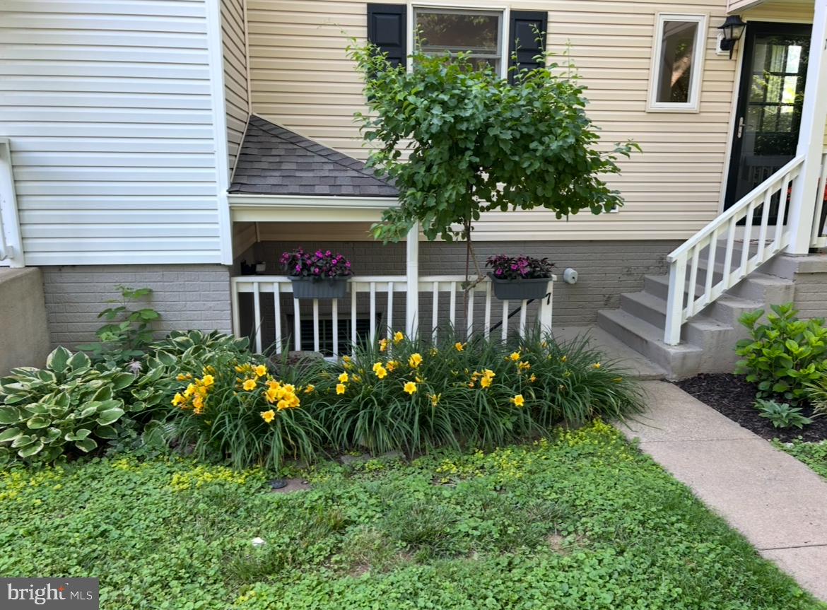 17 STONEWALL CT, MIDDLEBURG, Virginia 20117, 2 Bedrooms Bedrooms, 6 Rooms Rooms,2 BathroomsBathrooms,Residential,For sale,17 STONEWALL CT,VALO2111848 MLS # VALO2111848 17 STONEWALL CT, MIDDLEBURG, Virginia 20117, 2 Bedrooms Bedrooms, 6 Rooms Rooms,2 BathroomsBathrooms,Residential,For sale,17 STONEWALL CT,VALO2111848 MLS # VALO2111848