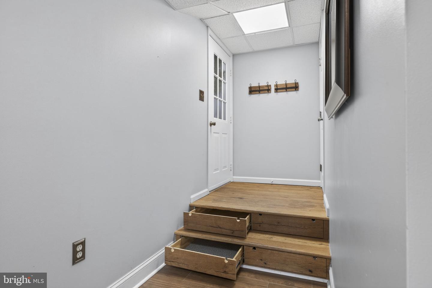 17 STONEWALL CT, MIDDLEBURG, Virginia 20117, 2 Bedrooms Bedrooms, 6 Rooms Rooms,2 BathroomsBathrooms,Residential,For sale,17 STONEWALL CT,VALO2111848 MLS # VALO2111848 17 STONEWALL CT, MIDDLEBURG, Virginia 20117, 2 Bedrooms Bedrooms, 6 Rooms Rooms,2 BathroomsBathrooms,Residential,For sale,17 STONEWALL CT,VALO2111848 MLS # VALO2111848