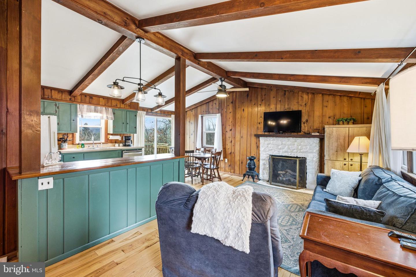 330 MOUNTAINVIEW DR, LURAY, Virginia 22835, 2 Bedrooms Bedrooms, ,1 BathroomBathrooms,Residential,For sale,330 MOUNTAINVIEW DR,VAPA2005674 MLS # VAPA2005674 330 MOUNTAINVIEW DR, LURAY, Virginia 22835, 2 Bedrooms Bedrooms, ,1 BathroomBathrooms,Residential,For sale,330 MOUNTAINVIEW DR,VAPA2005674 MLS # VAPA2005674