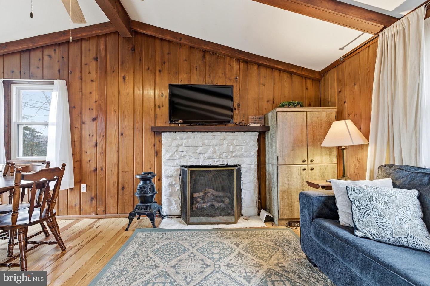 330 MOUNTAINVIEW DR, LURAY, Virginia 22835, 2 Bedrooms Bedrooms, ,1 BathroomBathrooms,Residential,For sale,330 MOUNTAINVIEW DR,VAPA2005674 MLS # VAPA2005674 330 MOUNTAINVIEW DR, LURAY, Virginia 22835, 2 Bedrooms Bedrooms, ,1 BathroomBathrooms,Residential,For sale,330 MOUNTAINVIEW DR,VAPA2005674 MLS # VAPA2005674