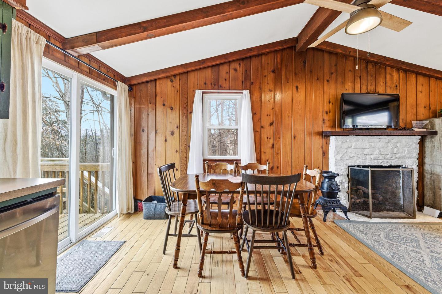 330 MOUNTAINVIEW DR, LURAY, Virginia 22835, 2 Bedrooms Bedrooms, ,1 BathroomBathrooms,Residential,For sale,330 MOUNTAINVIEW DR,VAPA2005674 MLS # VAPA2005674 330 MOUNTAINVIEW DR, LURAY, Virginia 22835, 2 Bedrooms Bedrooms, ,1 BathroomBathrooms,Residential,For sale,330 MOUNTAINVIEW DR,VAPA2005674 MLS # VAPA2005674