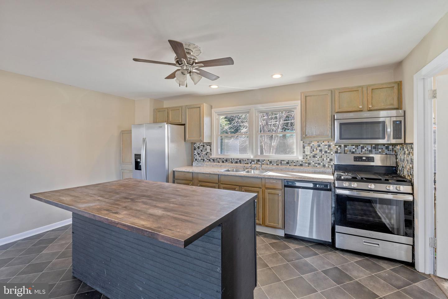 513 GENTRY DR, GORDONSVILLE, Virginia 22942, 2 Bedrooms Bedrooms, ,2 BathroomsBathrooms,Residential,For sale,513 GENTRY DR,VAOR2012884 MLS # VAOR2012884