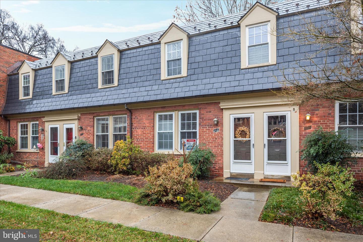 1021 S BARTON ST #120, ARLINGTON, Virginia 22204, 2 Bedrooms Bedrooms, ,1 BathroomBathrooms,Residential,For sale,1021 S BARTON ST #120,VAAR2066544 MLS # VAAR2066544 1021 S BARTON ST #120, ARLINGTON, Virginia 22204, 2 Bedrooms Bedrooms, ,1 BathroomBathrooms,Residential,For sale,1021 S BARTON ST #120,VAAR2066544 MLS # VAAR2066544