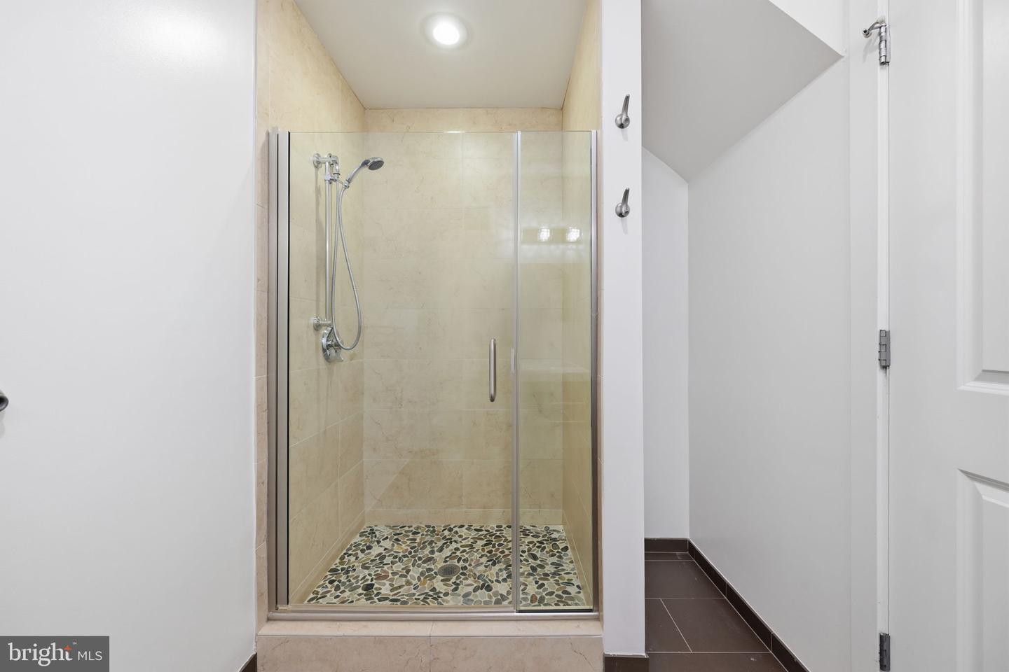 401 15TH ST SE #401, WASHINGTON, District Of Columbia 20003, 2 Bedrooms Bedrooms, ,2 BathroomsBathrooms,Residential,For sale,401 15TH ST SE #401,DCDC2233550 MLS # DCDC2233550