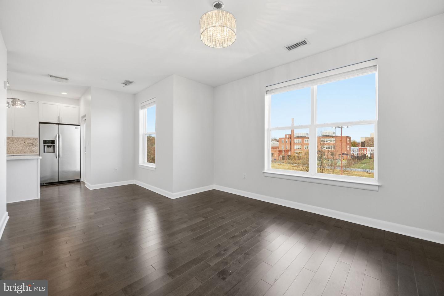 401 15TH ST SE #401, WASHINGTON, District Of Columbia 20003, 2 Bedrooms Bedrooms, ,2 BathroomsBathrooms,Residential,For sale,401 15TH ST SE #401,DCDC2233550 MLS # DCDC2233550