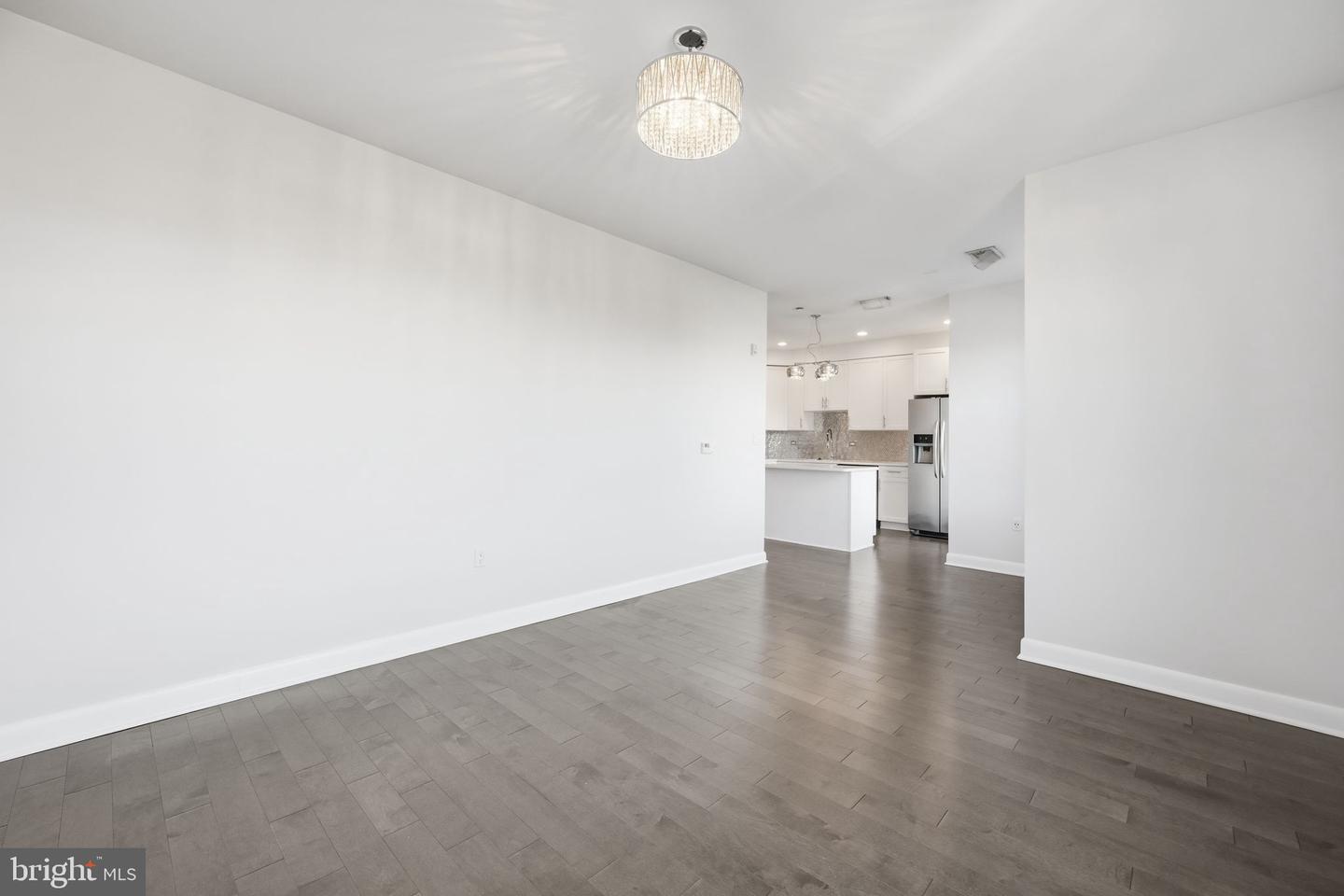 401 15TH ST SE #401, WASHINGTON, District Of Columbia 20003, 2 Bedrooms Bedrooms, ,2 BathroomsBathrooms,Residential,For sale,401 15TH ST SE #401,DCDC2233550 MLS # DCDC2233550