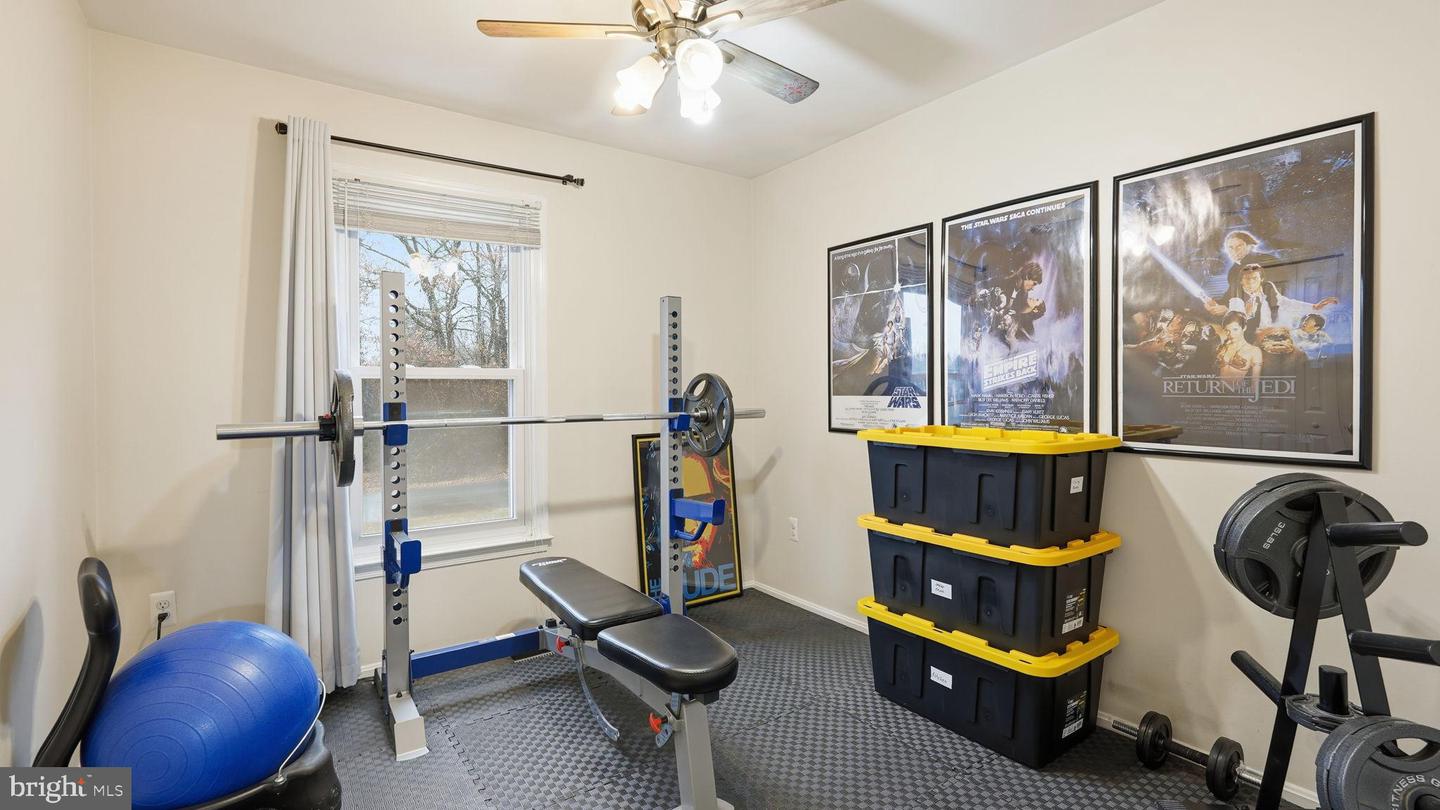 236 WHITSONS RUN, STAFFORD, Virginia 22554, 3 Bedrooms Bedrooms, 7 Rooms Rooms,2 BathroomsBathrooms,Residential,For sale,236 WHITSONS RUN,VAST2044528 MLS # VAST2044528