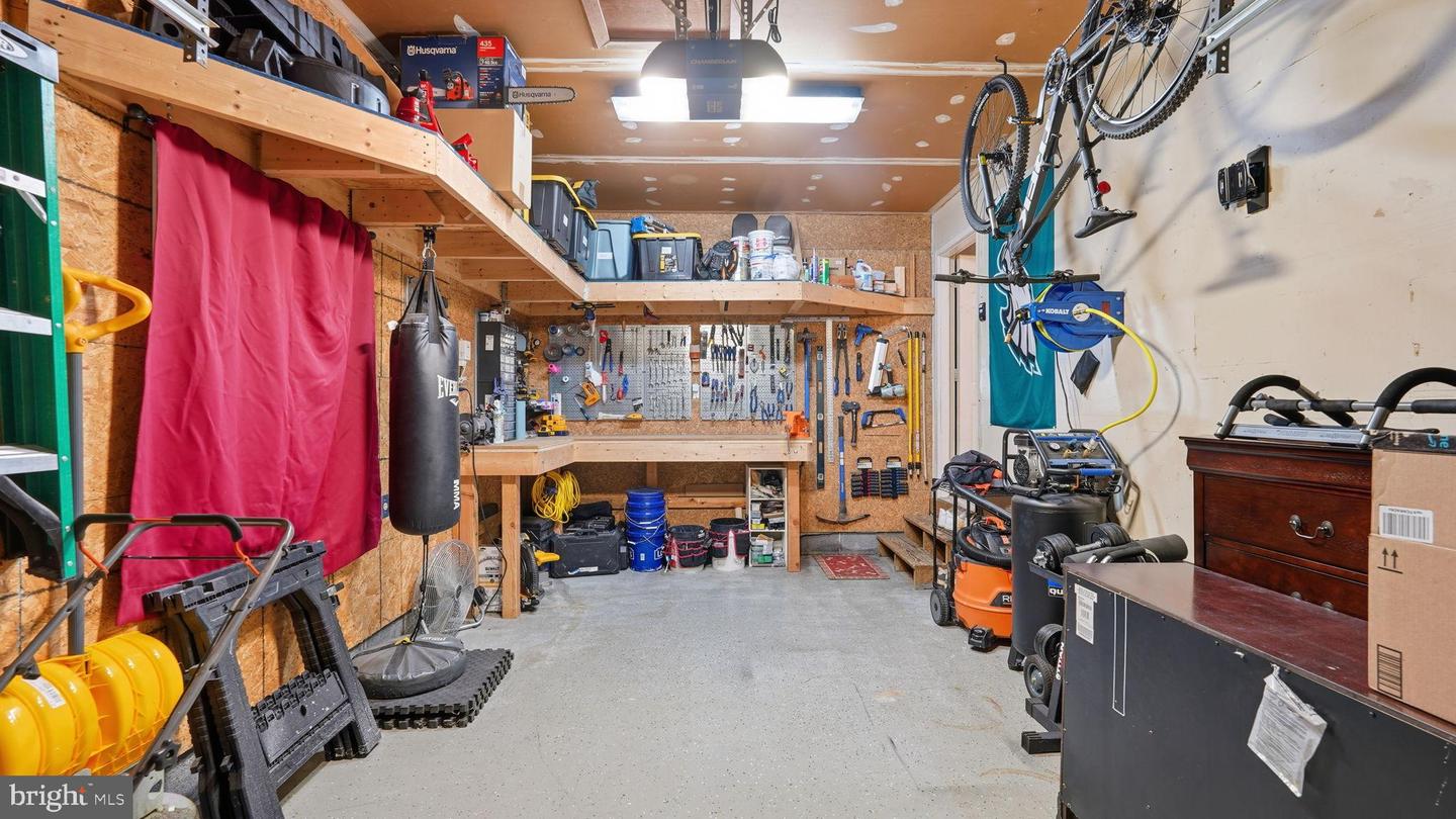 236 WHITSONS RUN, STAFFORD, Virginia 22554, 3 Bedrooms Bedrooms, 7 Rooms Rooms,2 BathroomsBathrooms,Residential,For sale,236 WHITSONS RUN,VAST2044528 MLS # VAST2044528