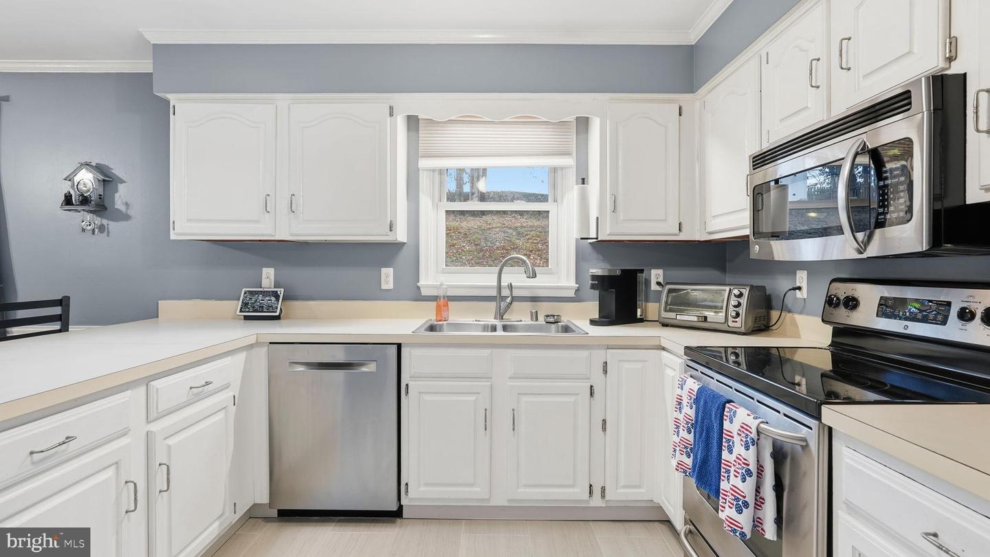 236 WHITSONS RUN, STAFFORD, Virginia 22554, 3 Bedrooms Bedrooms, 7 Rooms Rooms,2 BathroomsBathrooms,Residential,For sale,236 WHITSONS RUN,VAST2044528 MLS # VAST2044528