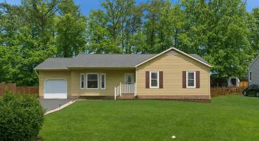 236 WHITSONS RUN, STAFFORD, Virginia 22554, 3 Bedrooms Bedrooms, 7 Rooms Rooms,2 BathroomsBathrooms,Residential,For sale,236 WHITSONS RUN,VAST2044528 MLS # VAST2044528