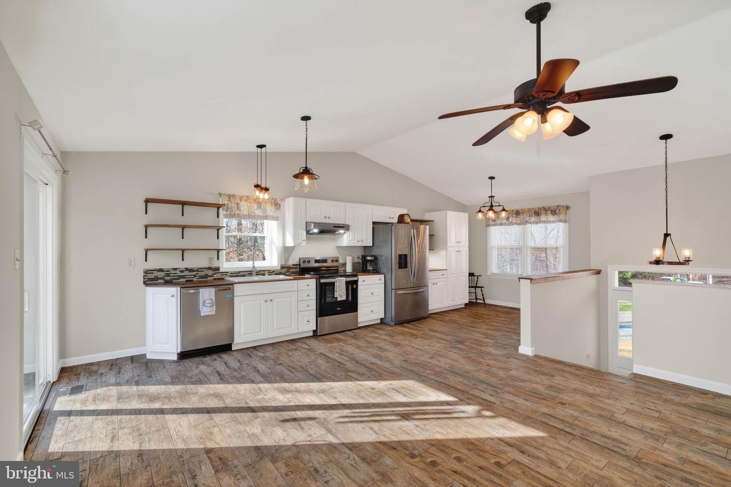 36 MACK LN, STAFFORD, Virginia 22556, 4 Bedrooms Bedrooms, 12 Rooms Rooms,2 BathroomsBathrooms,Residential,For sale,36 MACK LN,VAST2044530 MLS # VAST2044530