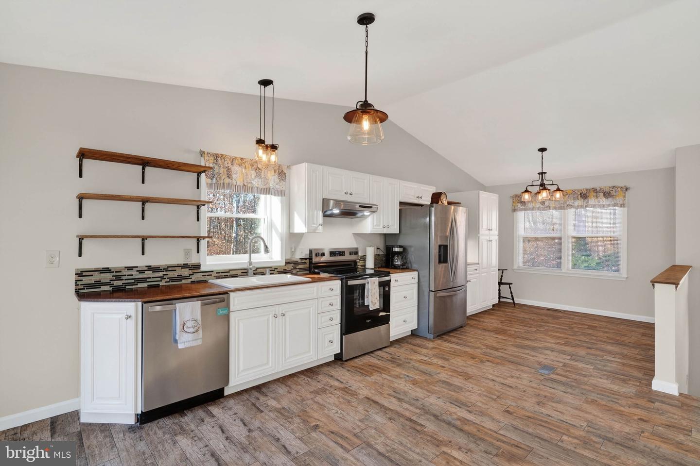 36 MACK LN, STAFFORD, Virginia 22556, 4 Bedrooms Bedrooms, 12 Rooms Rooms,2 BathroomsBathrooms,Residential,For sale,36 MACK LN,VAST2044530 MLS # VAST2044530