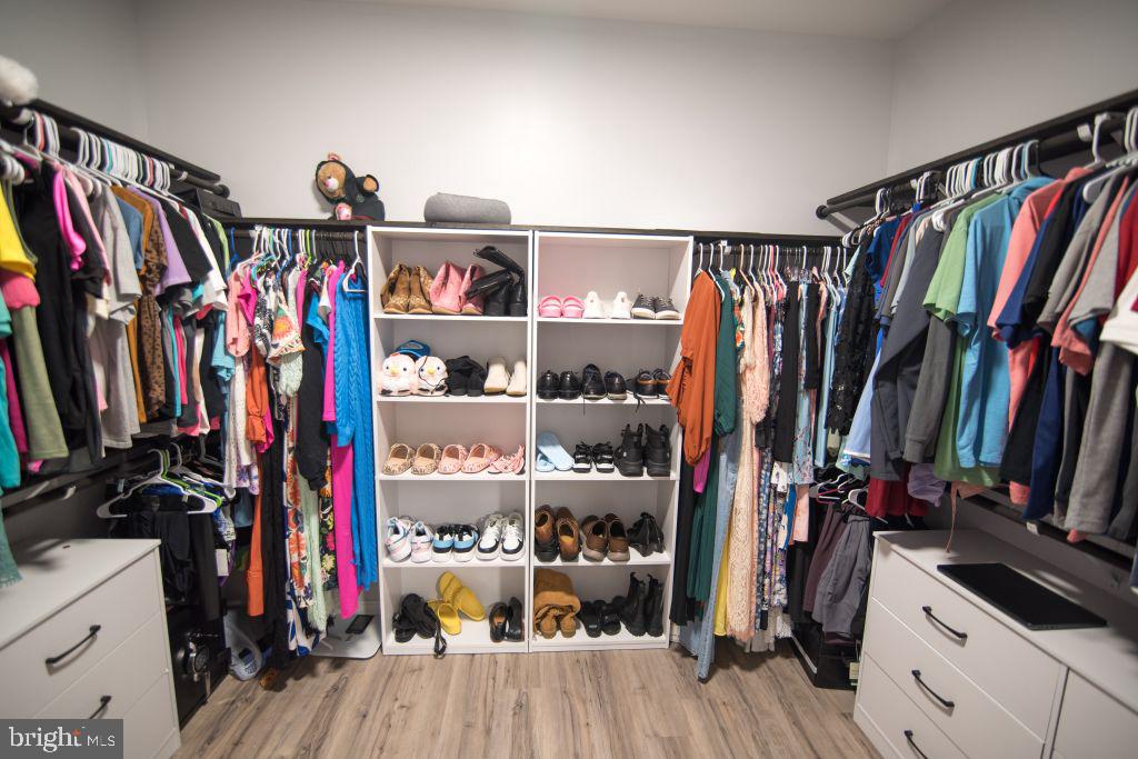 147 WESTCHESTER DR, STEPHENS CITY, Virginia 22655, 5 Bedrooms Bedrooms, ,3 BathroomsBathrooms,Residential,For sale,147 WESTCHESTER DR,VAFV2038294 MLS # VAFV2038294