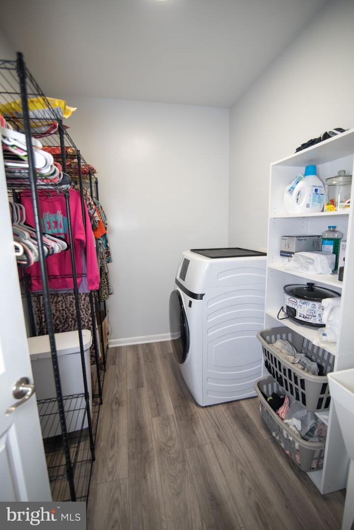 147 WESTCHESTER DR, STEPHENS CITY, Virginia 22655, 5 Bedrooms Bedrooms, ,3 BathroomsBathrooms,Residential,For sale,147 WESTCHESTER DR,VAFV2038294 MLS # VAFV2038294