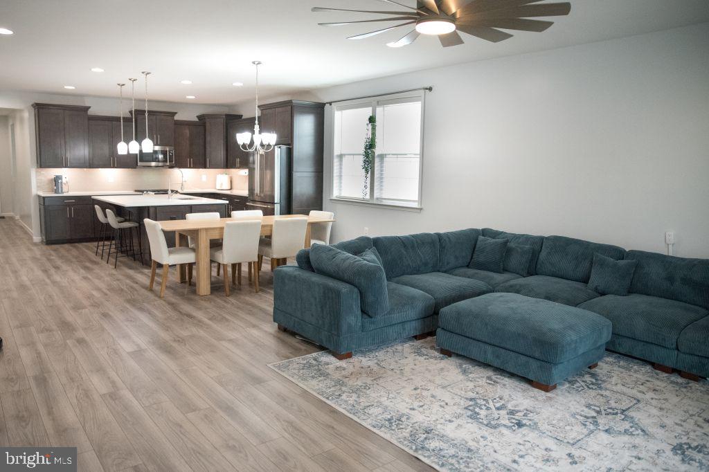 147 WESTCHESTER DR, STEPHENS CITY, Virginia 22655, 5 Bedrooms Bedrooms, ,3 BathroomsBathrooms,Residential,For sale,147 WESTCHESTER DR,VAFV2038294 MLS # VAFV2038294