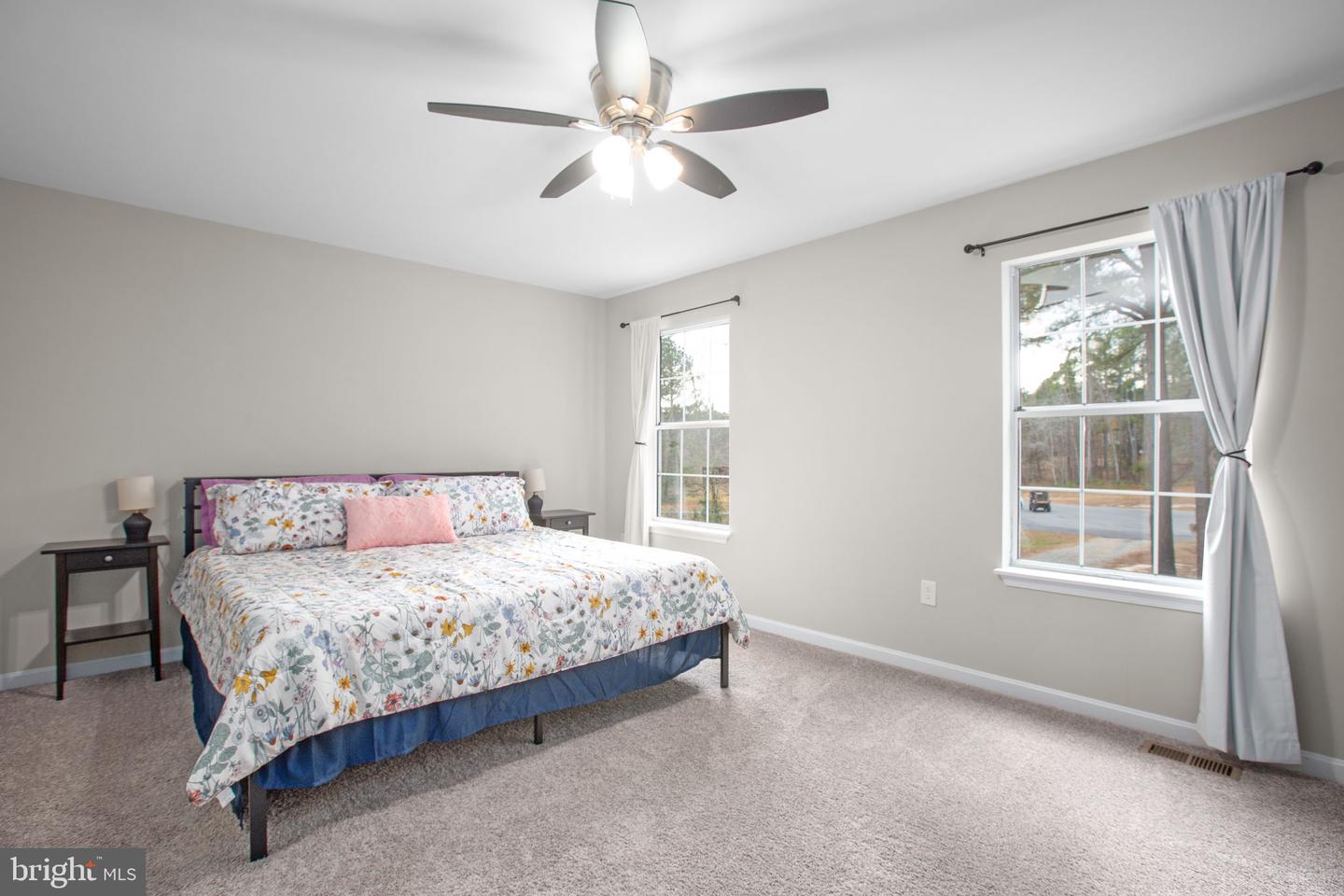 86 DEBBIE DR, FREDERICKSBURG, Virginia 22406, 5 Bedrooms Bedrooms, ,2 BathroomsBathrooms,Residential,For sale,86 DEBBIE DR,VAST2044544 MLS # VAST2044544